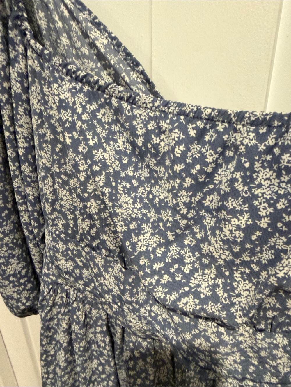 She + Sky Navy Blue ditsy Floral Puff-Sleeve Mini Dress - Picture 2 of 5
